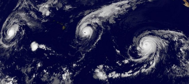 Clima do Fim dos Tempos: Pela primeira vez na história, três furacões de categoria 4 atingem o Oceano Pacífico ao mesmo tempo