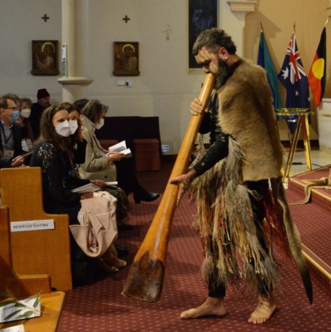 Na Eucaristia de abertura de Sínodo australiano aborígene invocou 