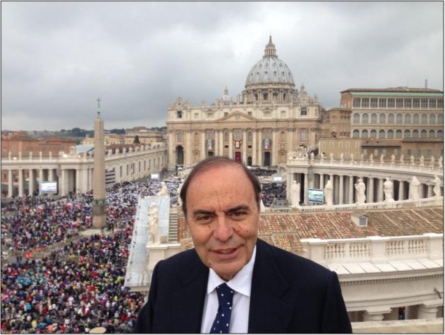 Francisco quer uma igreja pobre para os pobres? Festa Vip só para os ricos dentro do Vaticano