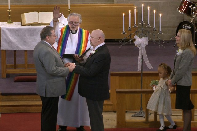 A Sodoma moderna avança: Igreja Presbiteriana dos EUA autoriza o casamento gay